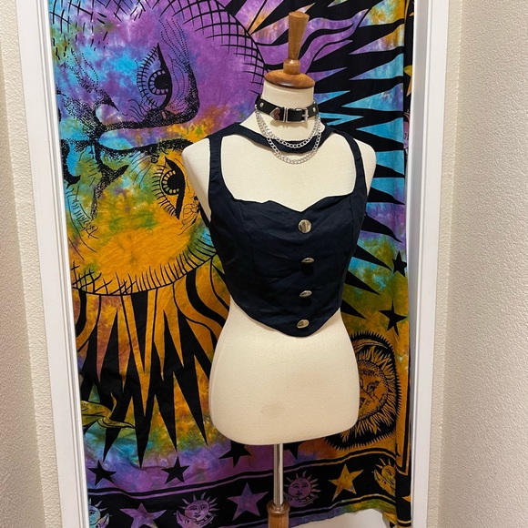 🌈 Lovely cut out crop top - Picture 3 of 11